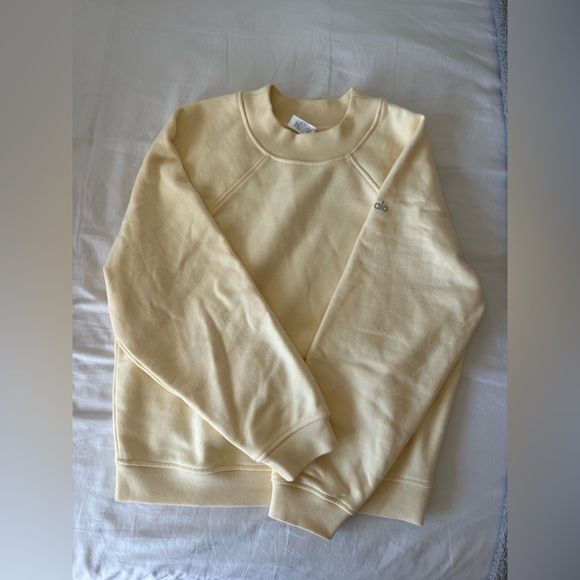 ALO Yoga Tops - Alo Yoga Crewneck